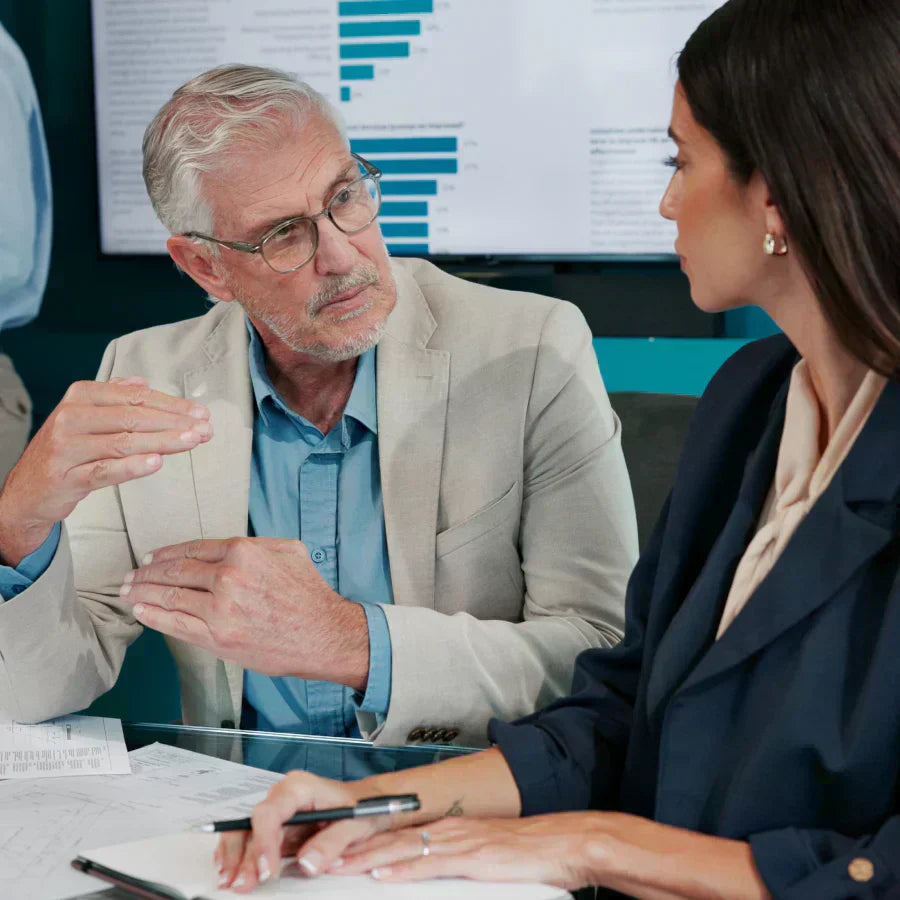 Best AI meeting recorder for in-person meetings (Plaud Note Pro)