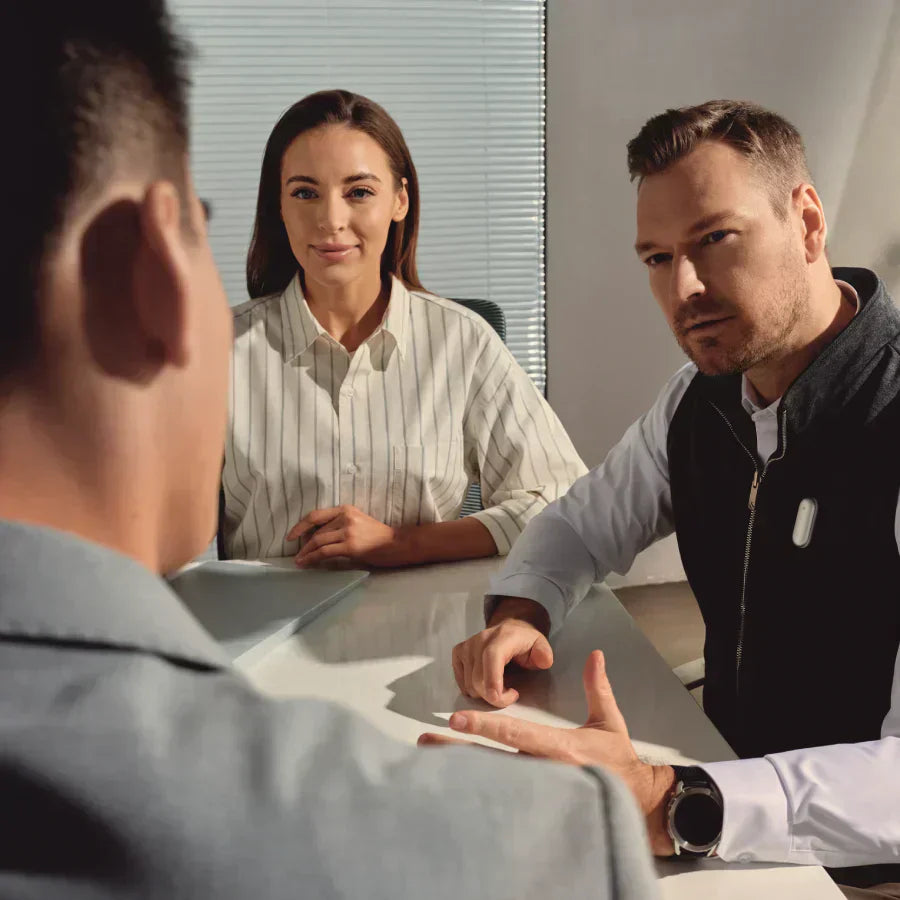 Wearable AI Meeting Note Taker