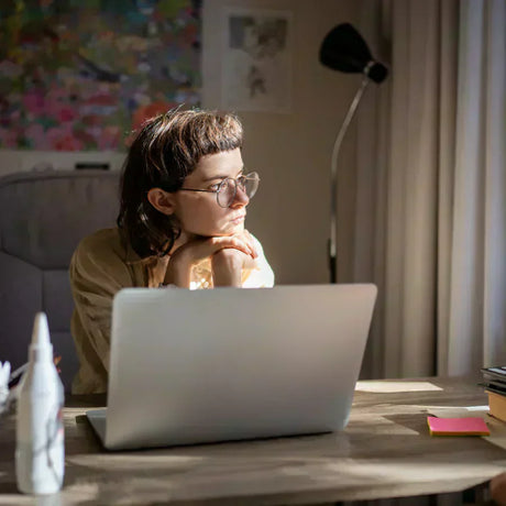 High-achieving women often miss the signs of ADHD. Learn how symptoms show up at work and how tools like Plaud NotePin can support memory, focus, and emotional overload.